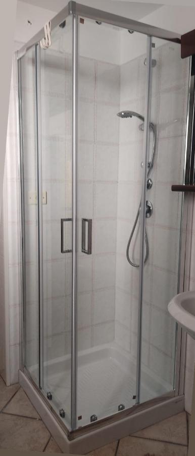 Apartamento Casa Graziella Bríndisi Exterior foto